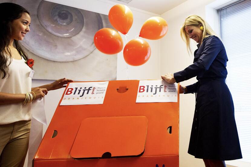 Prinses Máxima opent in 20011 het eerste Oranje Huis van-Blijf Groep in Alkmaar