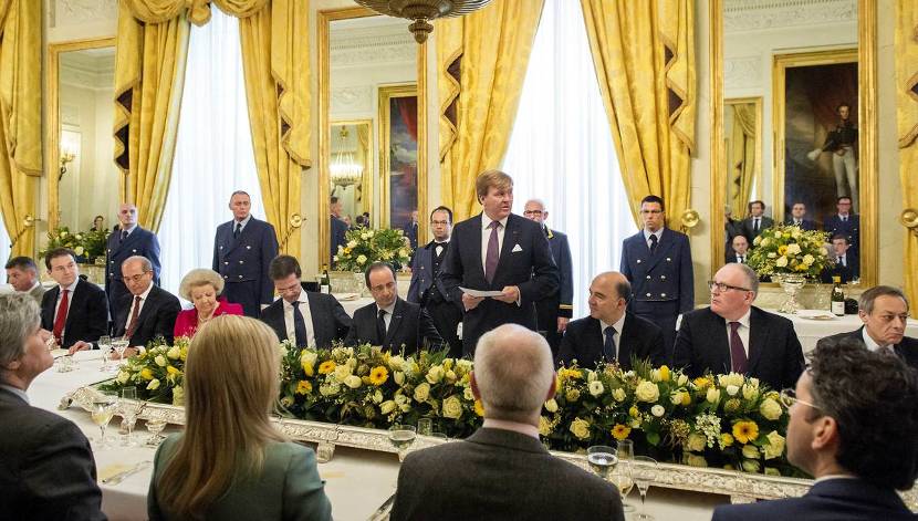 Koning Willem-Alexander houdt tijdens de officiële lunch op Paleis Noordeinde een toespraak