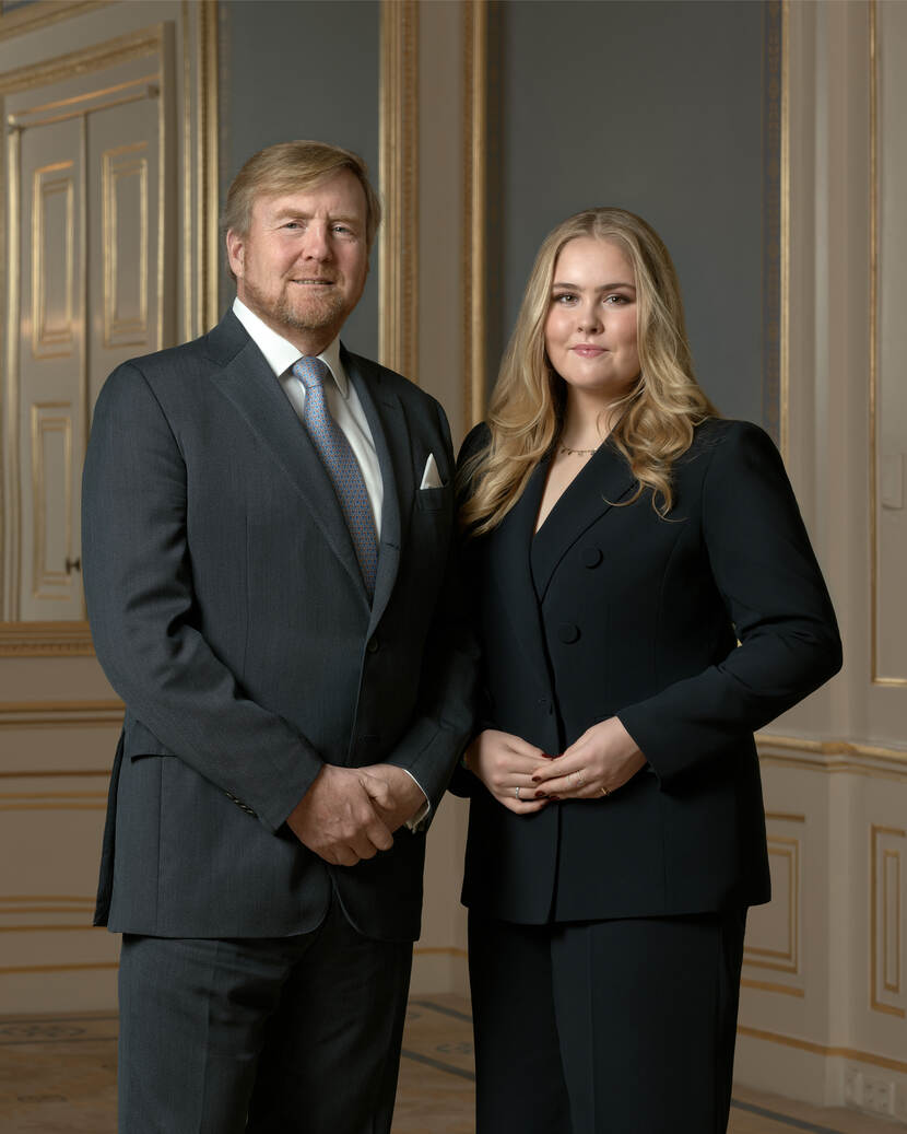 Portret van Koning Willem-Alexander en de Prinses van Oranje