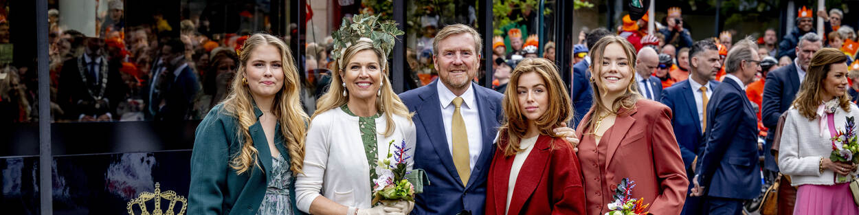 Aankomst Koninklijk gezin in Emmen Koningsdag 2024