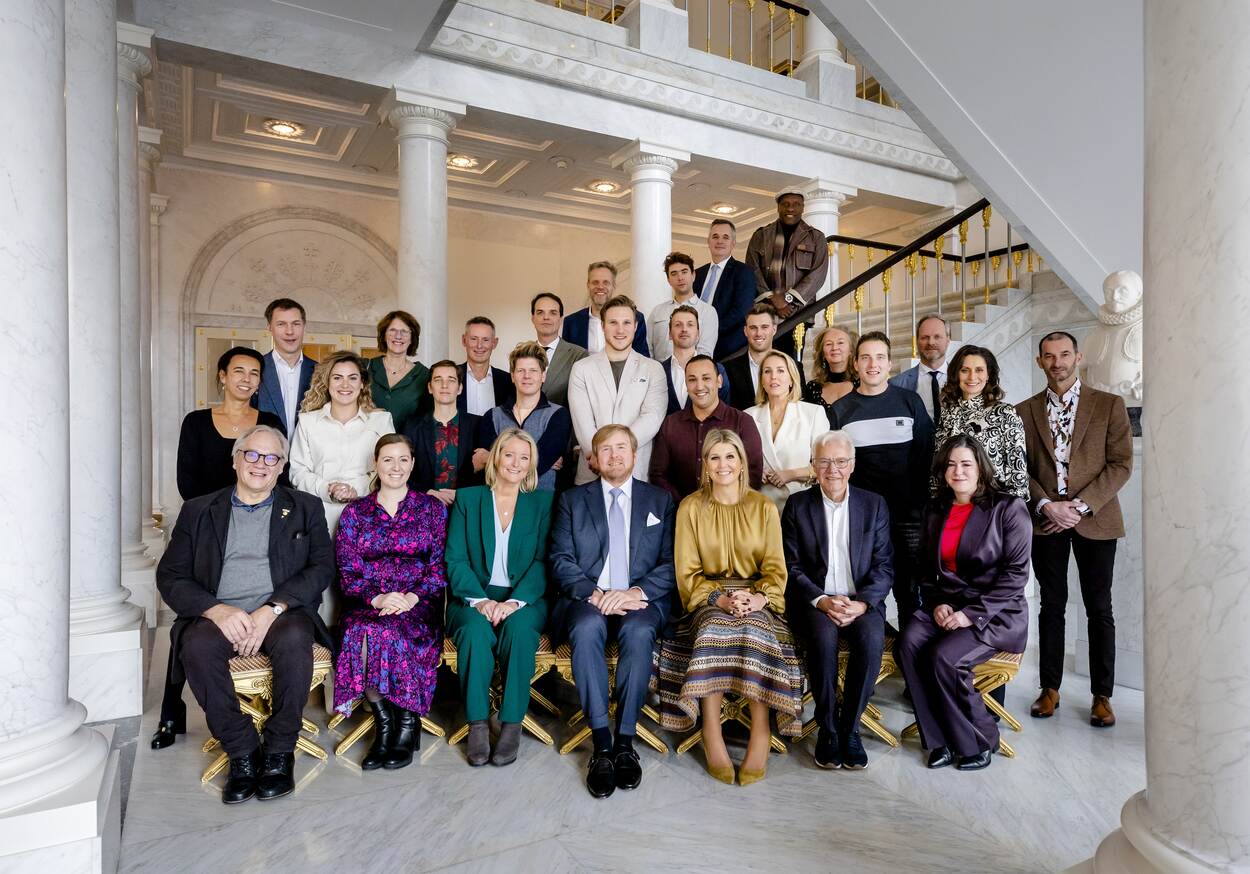 Koning Willem-Alexander en Koningin Máxima bij Uitblinkerslunch