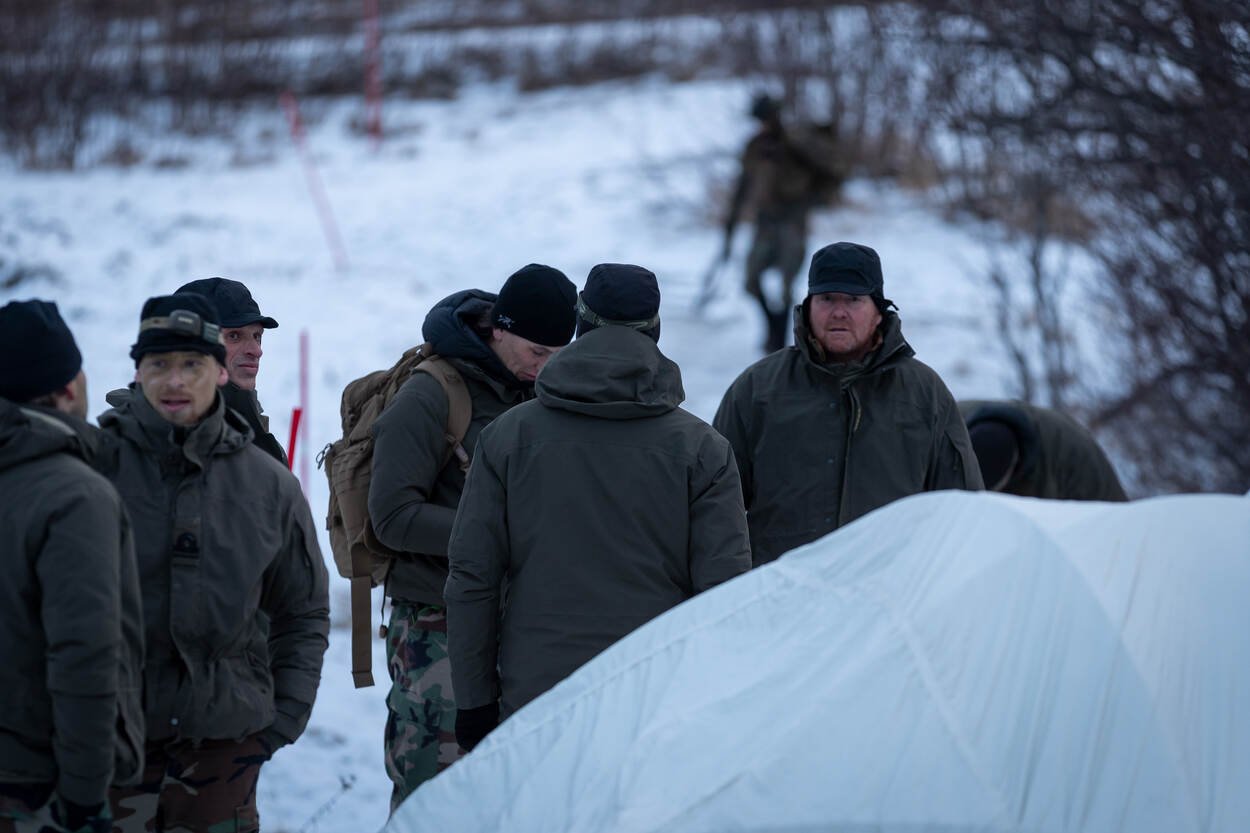 Koning Willem-Alexander bezoekt NAVO-oefening Cold Response in Noorwegen