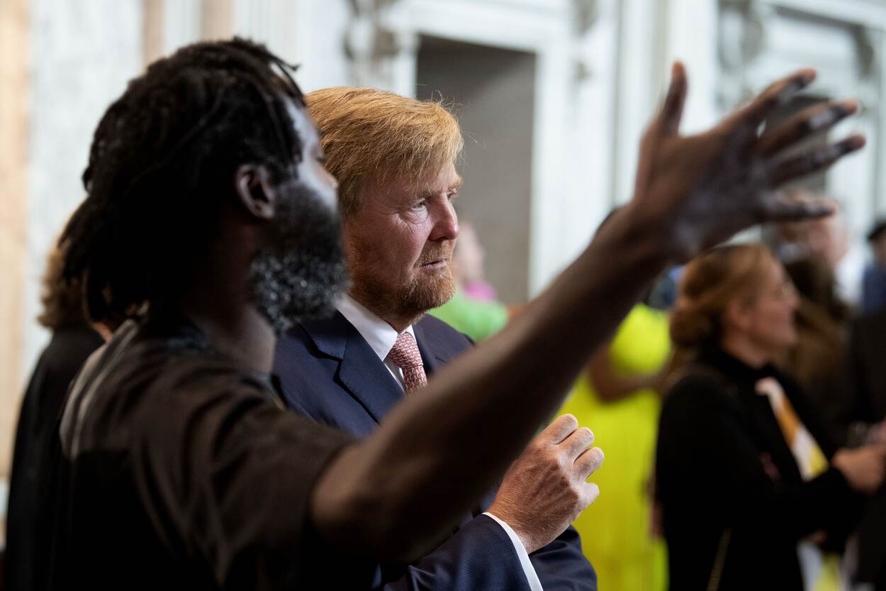 Koning Willem-Alexander bij uitreiking Koninklijke Prijs voor Vrije Schilderkunst 2022