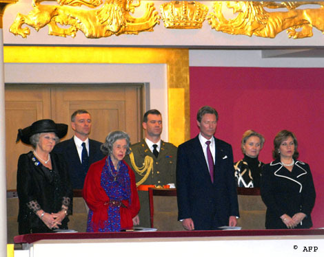 Brussel, 24 maart 2007: (vlnr) de Koningin, Koningin Fabiola van België, Groothertog Henri van Luxemburg en Groothertogin Maria Teresa van Luxemburg bij aanvang van het concert in het Paleis voor Schone Kunsten