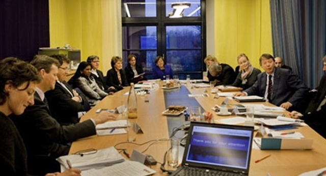 Prinses Margriet bij vergadering Adviesraad Masteropleiding Global Health, 16 november 2010