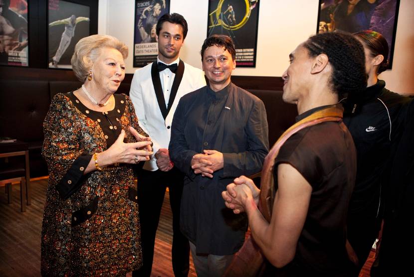 Koningin bij opening Holland Dance Festival.