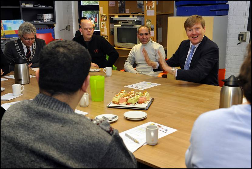 Prins van Oranje bezoekt Welzijn Centraal.