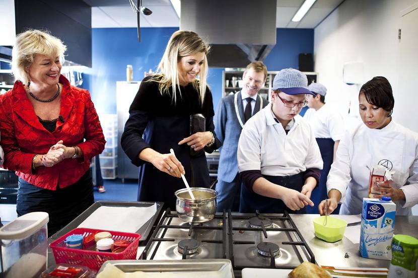 Prinses Máxima opent vmbo schoolgebouw De Kluiverboom.