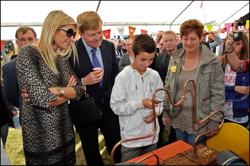 Prins van Oranje en Prinses Máxima bezoeken Burendag in Uden
