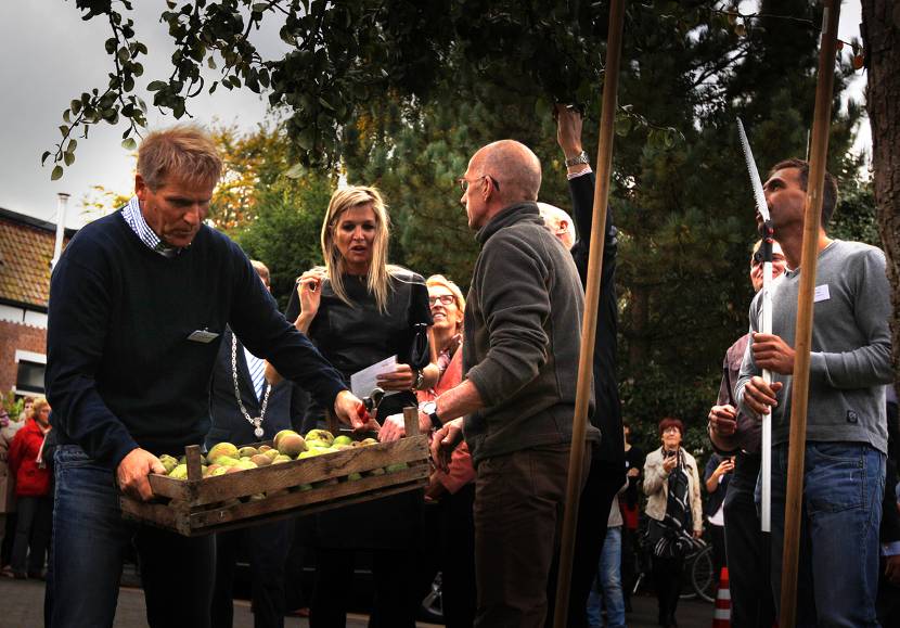 Prinses Máxima bezoekt Buurtvereniging Hoofdstraat-Noord in Gasselternijveen