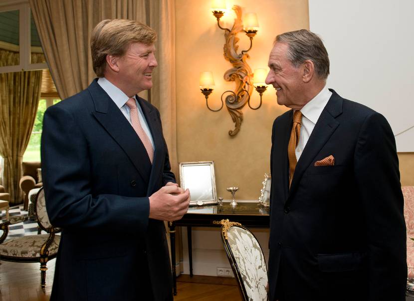 Wassenaar, 23 mei 2013: De Koning ontvangt plaatsvervangend secretaris-generaal van de Verenigde Naties, Jan Eliasson, in audiëntie op de Eikenhorst.