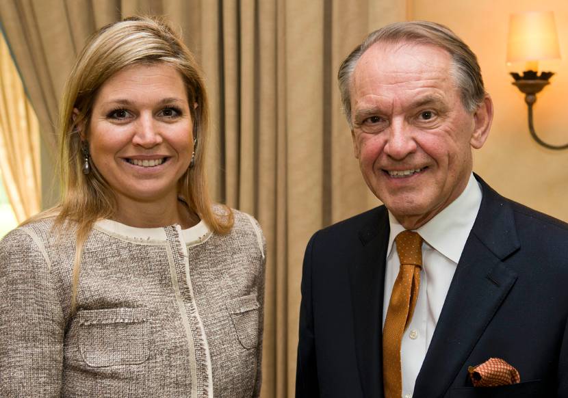 Wassenaar, 23 mei 2013: Na de ontvangst door de Koning spreekt Koningin Máxima met Jan Eliasson, plaatsvervangend secretaris-generaal van de Verenigde Naties, in haar hoedanigheid van speciale pleitbezorger van de secretaris-generaal van de Verenigde Naties op het gebied van inclusieve financiering voor ontwikkeling.