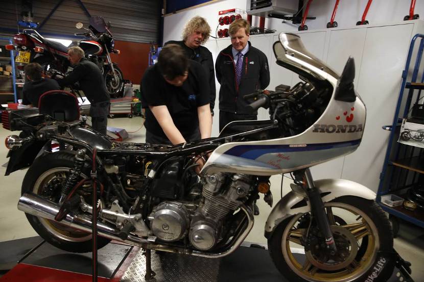 Goirle, 11 juni 2013: Koning Willem-Alexander bezoekt Motorcycle Support Nederland in Goirle