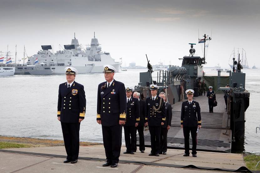 Den Helder, 20 juni 2013: Koning Willem-Alexander is aanwezig bij de Saamhorigheidsdag van de Koninklijke Marine . 