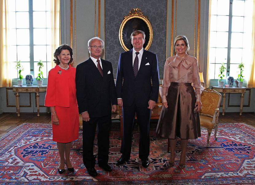 Koning en Koningin brengen kennismakingsbezoek aan Zweden.