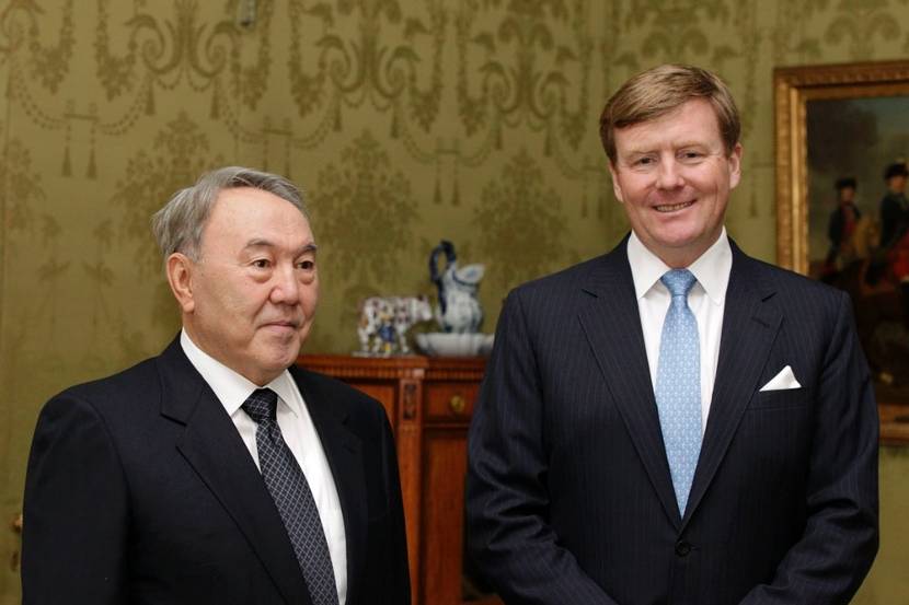 Koning Willem-Alexander ontvangt - en marge van de Nuclear Security Summit - president Nazarbayev van de Republiek Kazachstan in audiënti