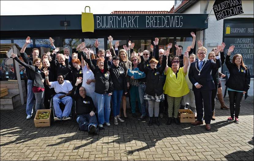 Buurtmarkt Breedeweg is één van de drie winnaars van een Appeltje van Oranje van het Oranje Fonds