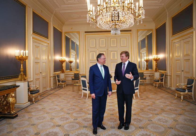 Koning Willem-Alexander ontvangt Bondsraadvoorzitter Weil in audiëntie op Paleis Noordeinde