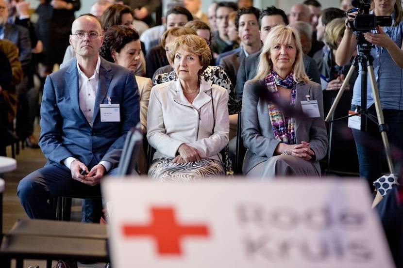 Prinses Margriet opent het congres ‘Power to the People, de kracht van burgers in de hulpverlening bij rampen en crises’ in het Muntgebouw