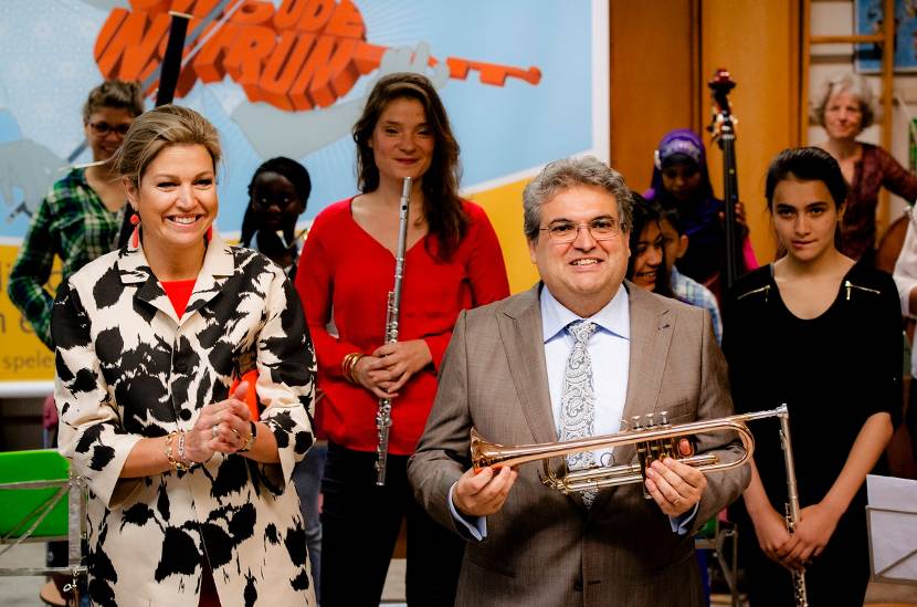 Koningin Máxima geeft startschot inzamelingsactie muziekinstrumenten voor kinderen