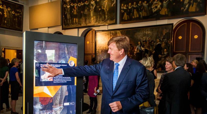 Koning opent tentoonstelling Koninklijk Paleis Amsterdam