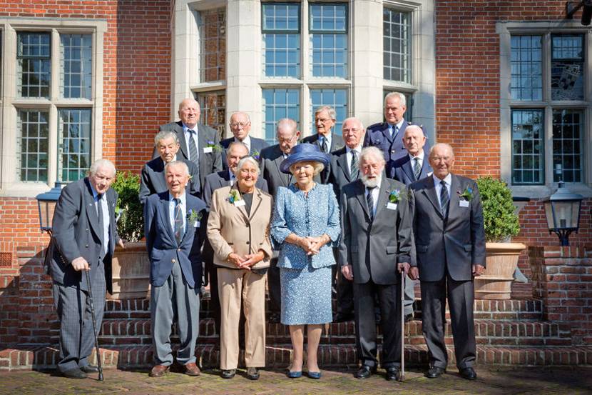 Prinses Beatrix bij reünie Genootschap Engelandvaarders