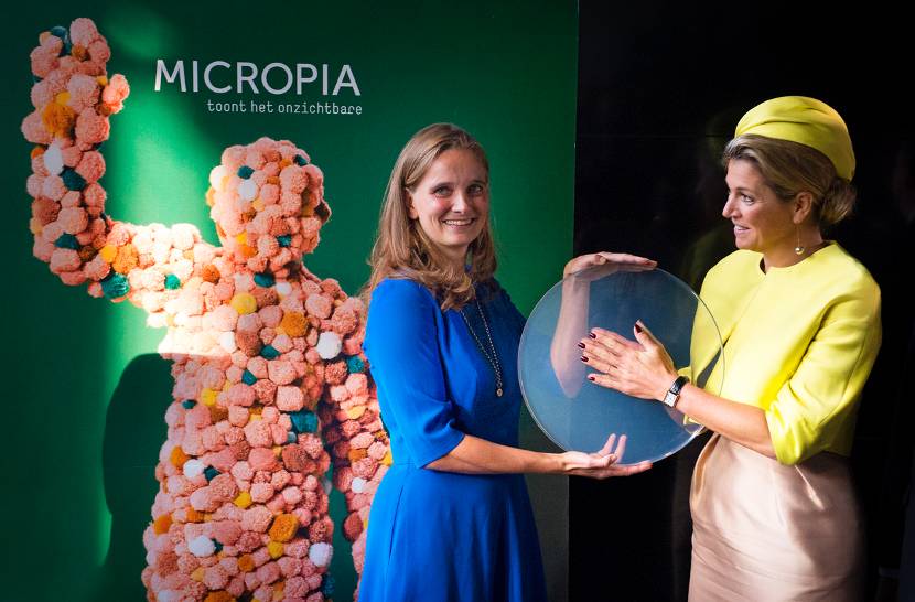 Koningin Máxima opent nieuw museum Micropia
