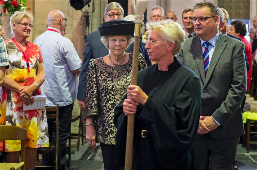 Prinses Beatrix bij eucharistieviering 125 jaar kerkelijke Unie van Utrecht