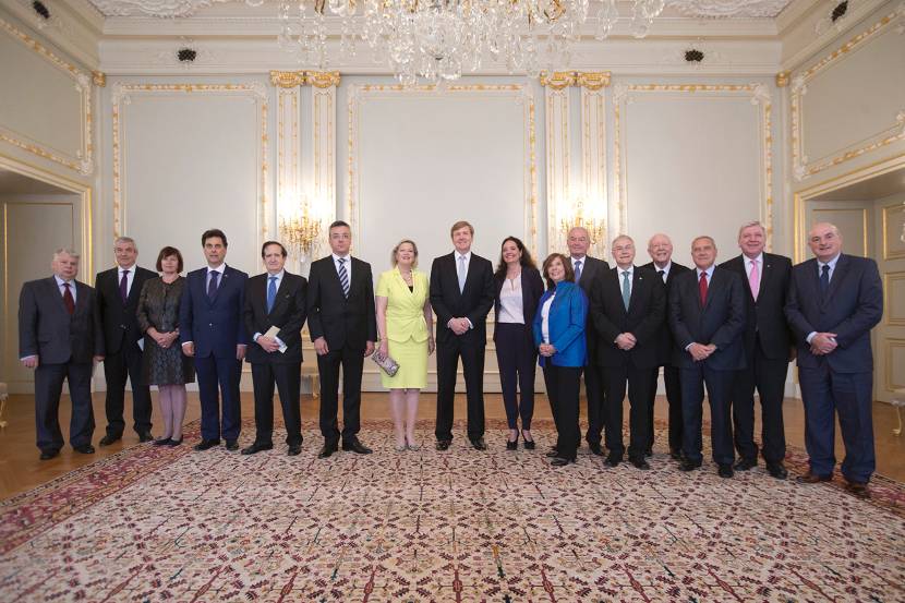 Koning Willem-Alexander ontvangt op Paleis Noordeinde de Europese senaatvoorzitters die aangesloten zijn bij de Association of European Senates (AES)