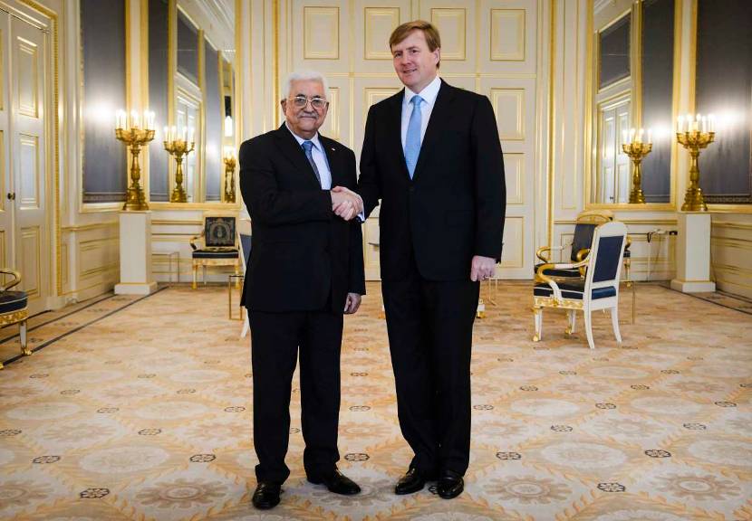 Koning Willem-Alexander ontvangt president Abbas.