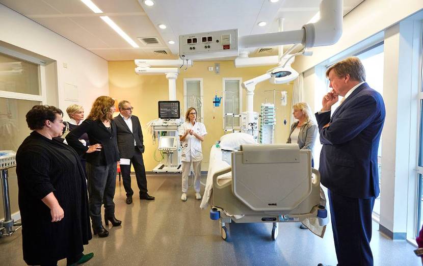 Koning Willem-Alexander op de Intensive Care afdeling van het UMCU