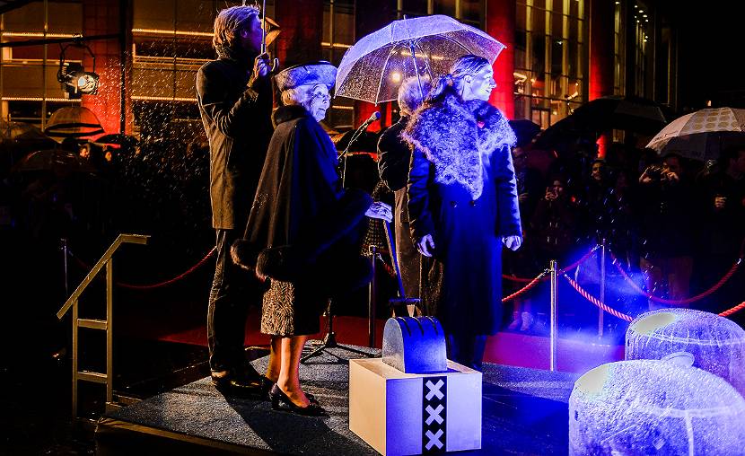 Prinses Beatrix opent Amsterdam Light Festival
