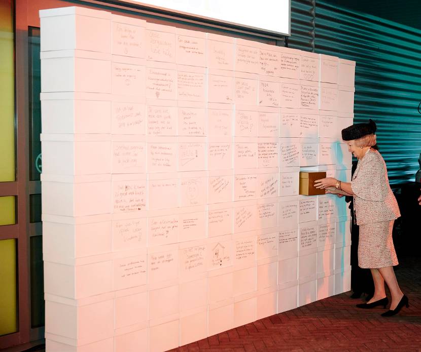 Prinses Beatrix opent het Multidisciplinair Centrum Kindermishandeling Kennemerland