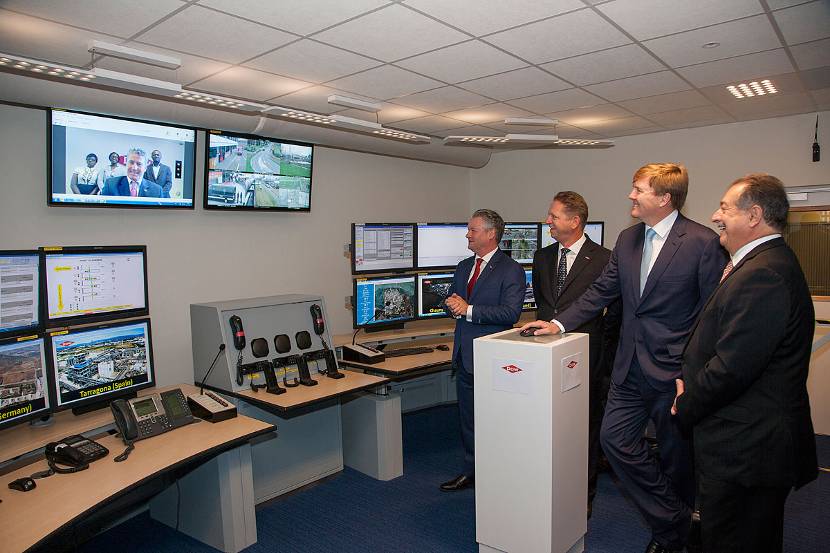 Koning Willem-Alexander is aanwezig bij de viering  van het 50-jarig jubileum Dow Terneuzen