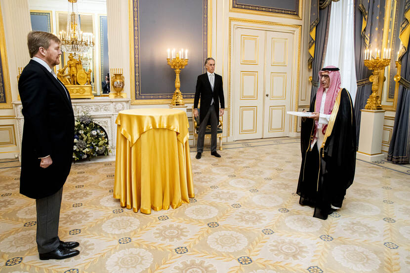 Koning ontvangt geloofsbrieven ambassadeur Saudi Arabië
