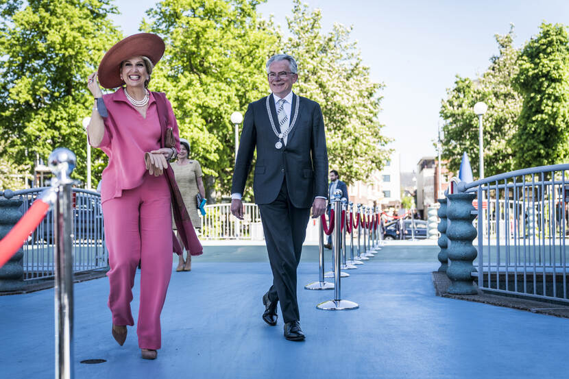 Koningin Máxima opent Kinderbiënnale in Groningen