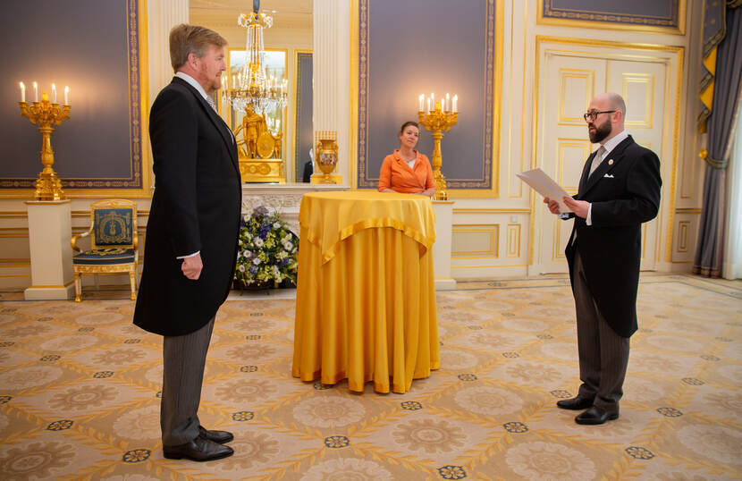 Koning ontvangt geloofsbrieven ambassadeur Oekraïne