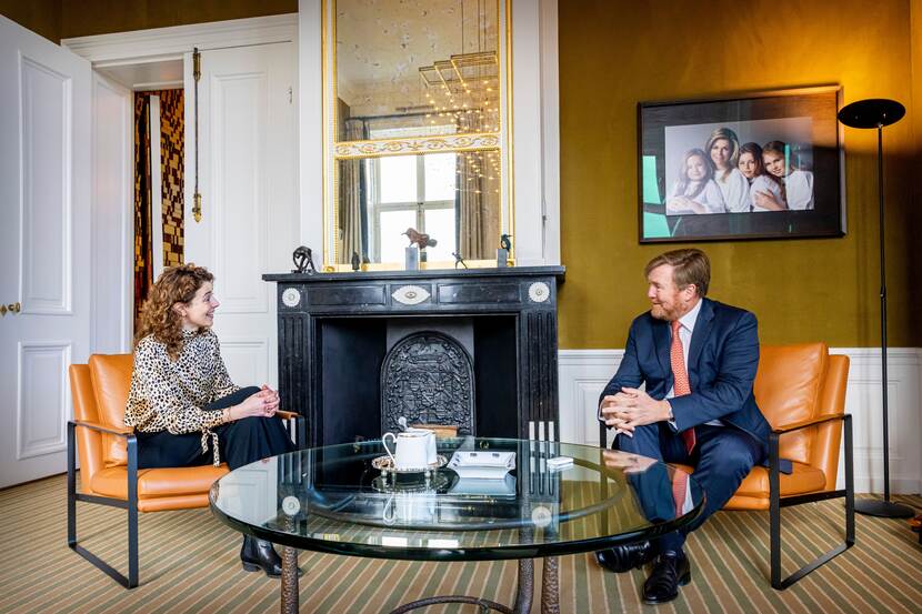 Koning Willem-Alexander ontvangt Sophie Hermans, voorzitter van de Tweede Kamerfractie van VVD