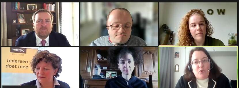 Koning Willem-Alexander spreekt met diverse mensen met een kwetsbare gezondheid.