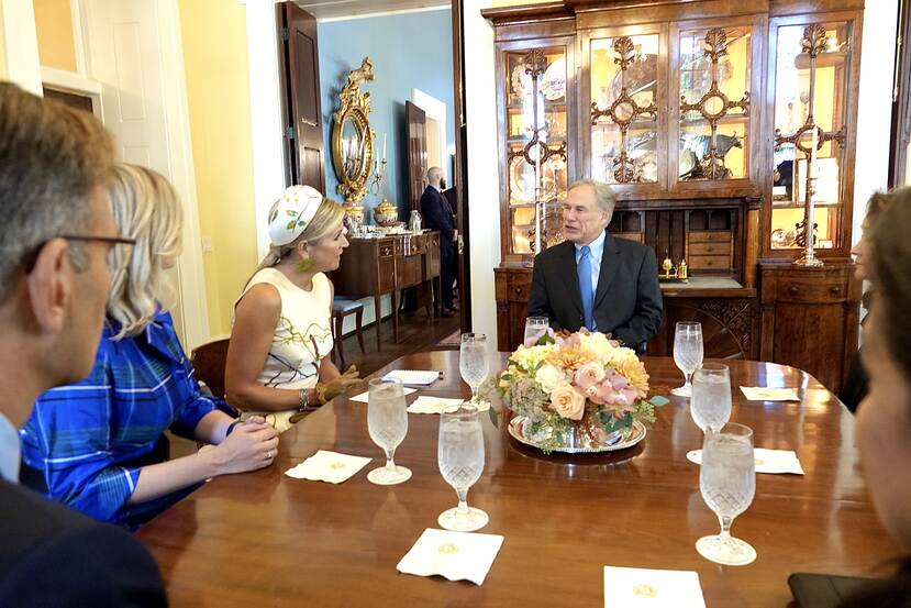 Koningin Máxima ontmoet gouverneur Greg Abbott van Texas