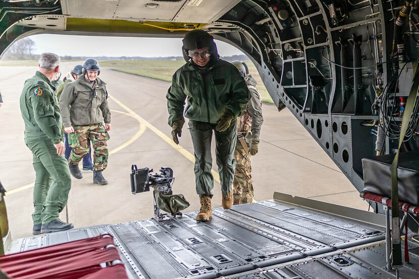 Koningin Máxima Fire Bucket Operation training Chinook-helikopter
