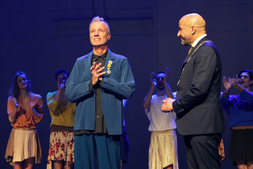 Roel Voorintholt van Introdans en Arnhemse burgemeester Marcouch