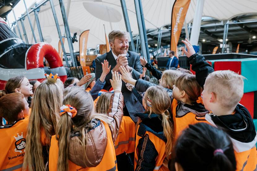 Koning Willem-Alexander opent de Koningsspelen 2023 in Deventer