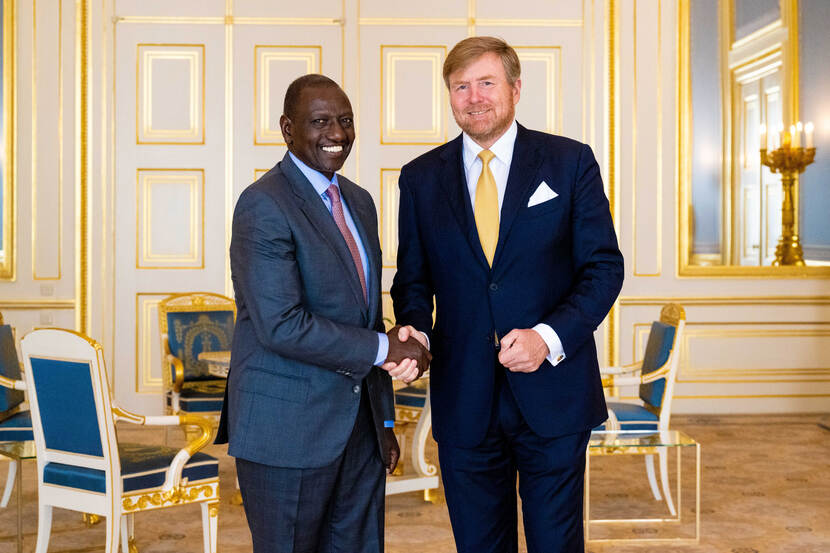 Koning Willem-Alexander ontvangt president van Kenia William Ruto