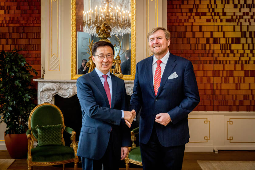 Koning Willem-Alexander ontvangt de vice-president van China, de heer Han Zheng.