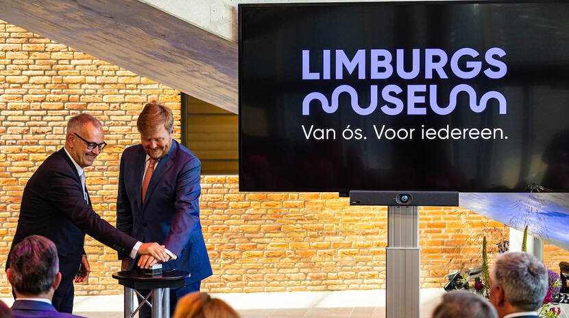Koning Willem-Alexander opent expositie De Zonnekoning en Oranje in Limburgs Museum