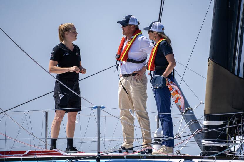 Koning Willem-Alexander en Koningin Máxima bezoeken finish 6e etappe Ocean Race