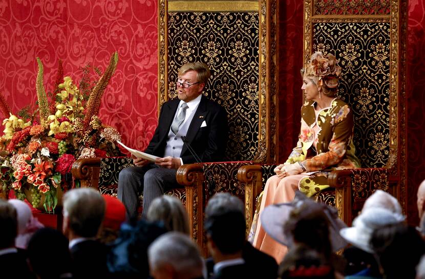Koning Willem-Alexander spreekt de Troonrede uit tijdens de Verenigde Vergadering der Staten-Generaal Prinsjesdag 2023