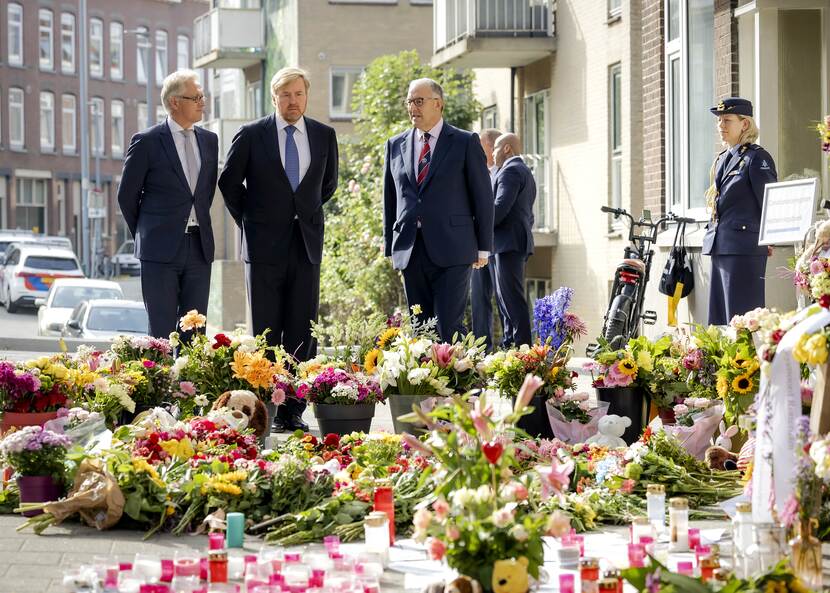 Koning Willem-Alexander bezoekt Rotterdam ivm geweldsincidenten