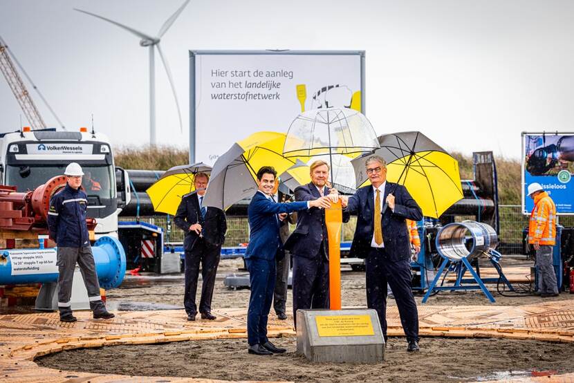 Start aanleg eerste deel landelijk waterstofnetwerk Koning Willem-Alexander